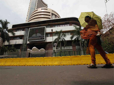 Sensex gains for second straight week