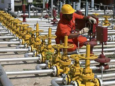 Oil & Gas shares gain; Cairn, ONGC up 5%
