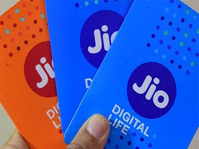 Mukesh Ambani’s latest punch: Reliance Jio Rs 199 offer to hit Bharti Airtel, Idea revenues, says CLSA