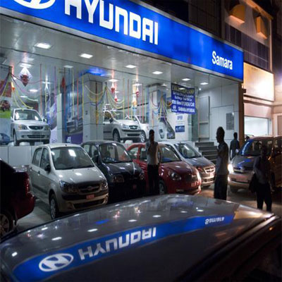 Hyundai's record $10 bln bid for trophy property sends shares skidding
