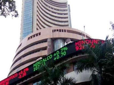 Sensex plunges 505 points over rupee woes, trade tiff