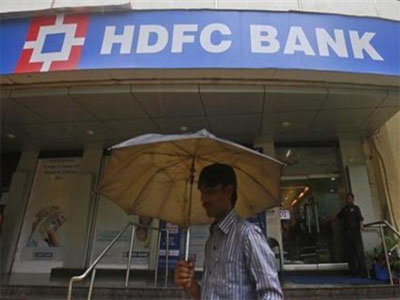 HDFC Bank to train 25,000 people in cashless transactions