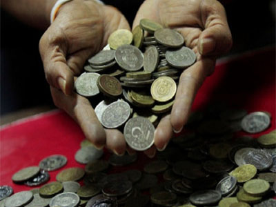 Rupee settles 16 paise down at 71.19 vs USD