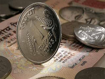 Dollar stumbles, rupee recovers by 8 paise