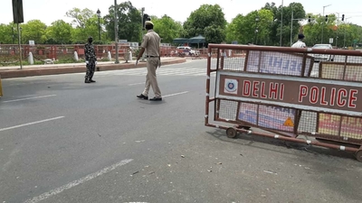 Delhi issues new lockdown guidelines, shops to open on odd-even basis