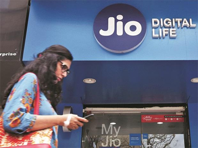 Jio tops 4G speed in Nov for 11th straight month; beats rivals Voda, Airtel