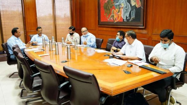 COVID-19 in Delhi: CM Kejriwal calls urgent meeting as cases rise