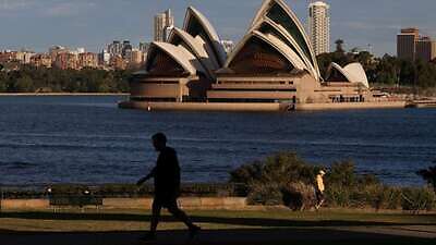 Australia officially enters recession, first time in nearly 30 years