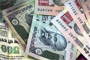 Rupee extends gains, up 11 paise against dollar