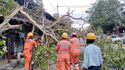 NDRF deploys 9 teams in Maharashtra as cyclone Nisarga gets closer