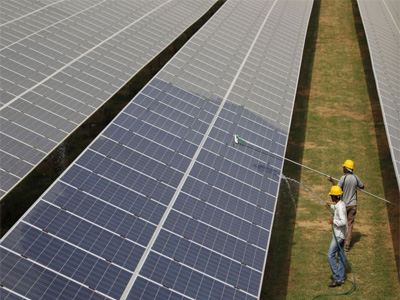 India sees boosting green power by 2030, exceeding Modi's climate target