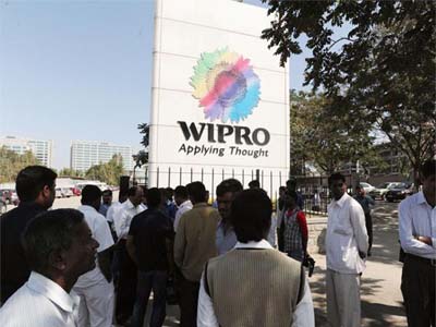 Wipro nears 52-week high ahead of Q4 results, shares buyback