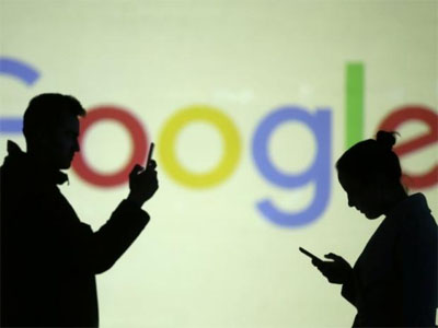 Phone makers in Europe to pay Google $40 per device to carry Google's apps