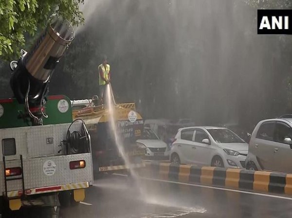 Delhi's air quality remains in 'very poor' category, AQI increases to 355
