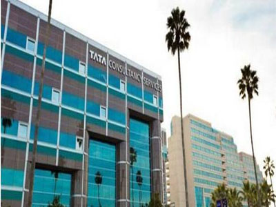 TCS rides on AI, big data to pip Infosys in resurgent BFSI space