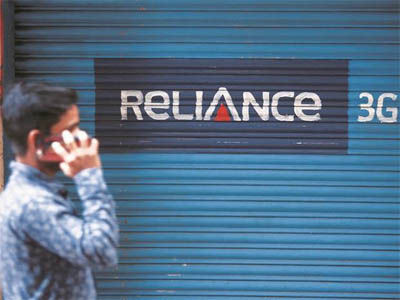RCom to lose its undersea cable unit as clouds hang over debt revamp