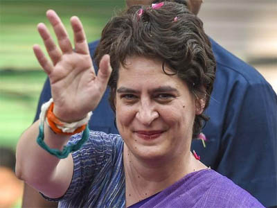 Priyanka Gandhi meets Unnao rape victim's family, attacks UP govt