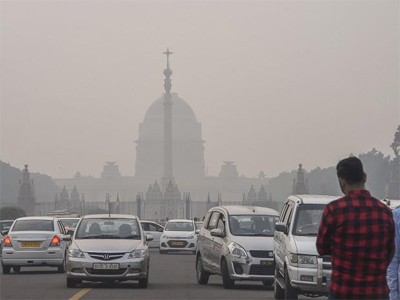 Delhi air quality continues to deteriorate, AQI borders 'severe' levels