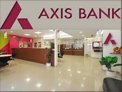 Axis cuts base rate by 10 bps