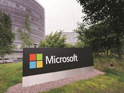 Microsoft soars past $800 bn in value after bumper growth in software biz