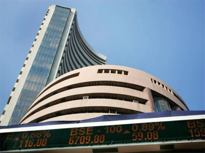 Closing Bell: Sensex falls 266 points, Nifty cracks below 9,800, Infosys loses over 5%