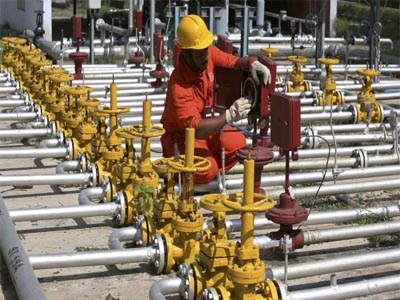 ONGC makes massive new discovery at Mumbai High; find may pep up production for years