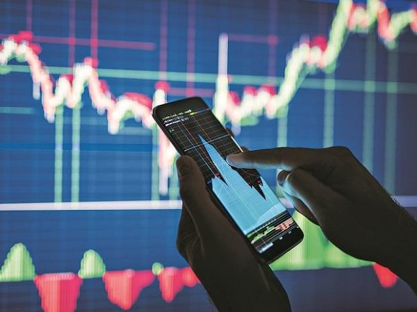 This healthcare products stock has zoomed 102% thus far in April