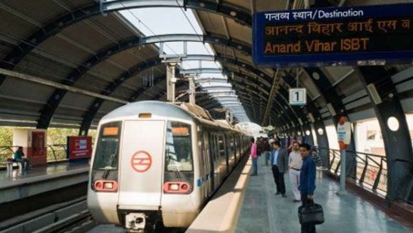 Over 2,000 Delhi Metro passengers fined in nine days for not wearing masks during commute