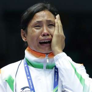 AIBA suspends Indian boxer Sarita Devi, head coach Gurbax Singh Sandhu for protesting at Asiad
