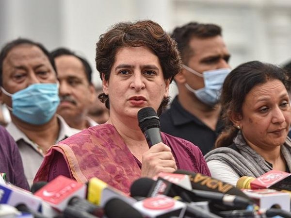 Income of 97% household has decreased, says Priyanka Gandhi