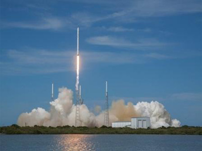 SpaceX Finally Lands the Spacecraft Safely After Three Failed Attempts