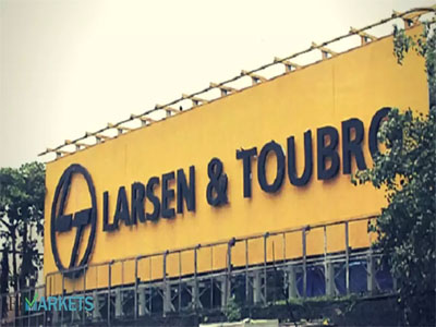 Larsen & Toubro nears 52-week high after Mindtree stake buy; stock up 3%
