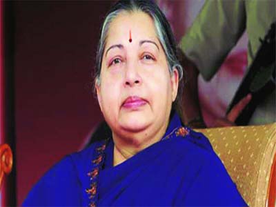 AIADMK supremo J Jayalalithaa meets Tamil Nadu Governor, hands him list of ministers