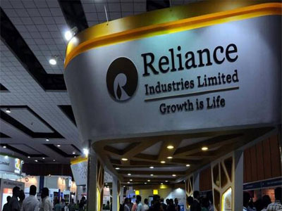 Reliance tops IOC in sales