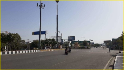 Migrant Struggle: 15-year-old girl cycles 1200-km from Haryana to Bihar with injured father in tow