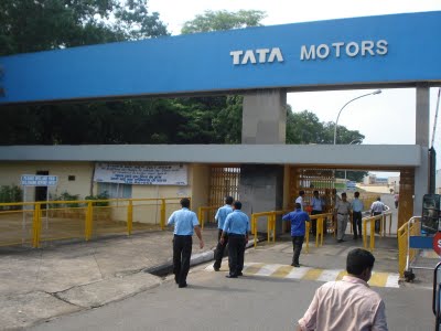 Tata Motors hits new high