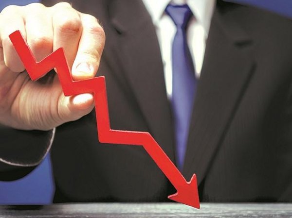 Lakshmi Vilas Bank hits record low; stock tanks 48% in four days