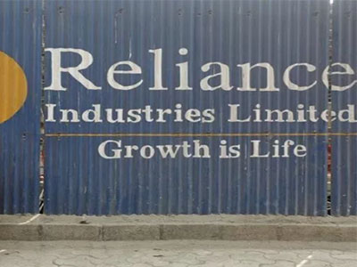 RIL surges 4%, adds Rs 22,000 crore in m-cap after Jio beats Airtel, Idea in monthly subscriber addition