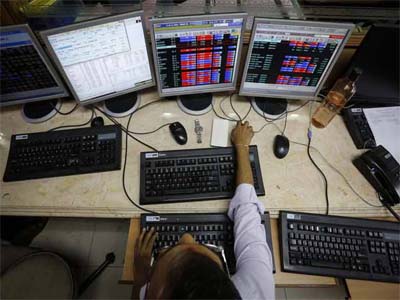 NSE Nifty reclaims 8,400 mark, BSE Sensex stays flat