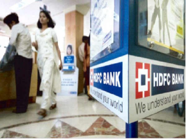 HDFC Bank m-cap crosses Rs 8-trillion mark; stock zooms 30% in 3 months