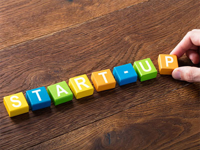 IIM Lucknow signs MoU with HPCL to promote energy start-ups