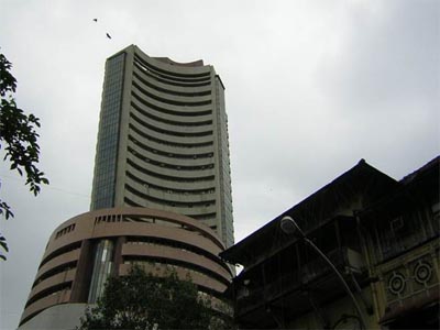 Sensex settles 300 points down after falling 450 points in intraday to 1-month low