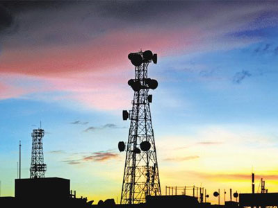 Centre moves SC seeking Rs 2,940 crore RCom bank guarantee over spectrum