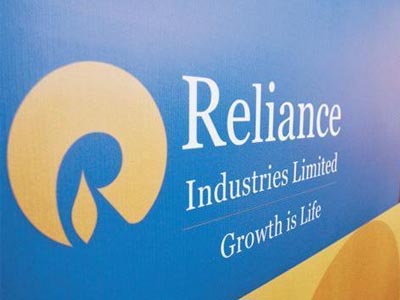 Reliance Industries, government oil companies in dogfight over jet fuel sales