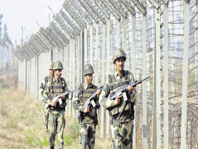 Kashmir: Heavy shelling by Pakistan escalates border tensions