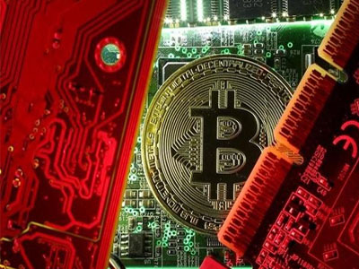 Bitcoin used for Golden hands as Cryptocurrencies meet Mandela Art