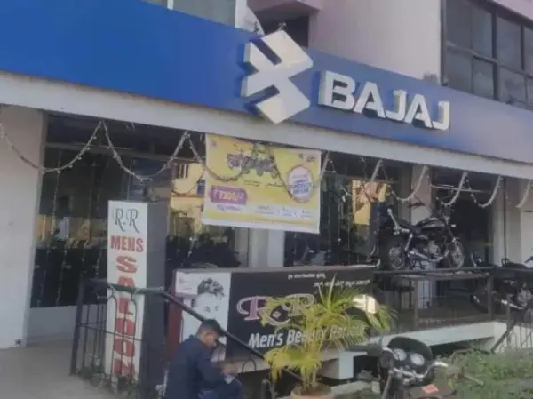 Bajaj Auto board approves Rs 2,500-cr share buyback at Rs 4,600 per share