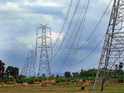 Tata, Reliance and Mahavitaran hike power tariff in Mumbai