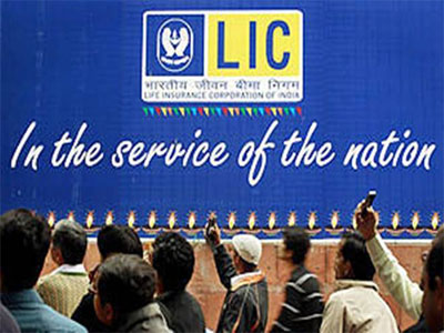 LIC trims stake in IDBI Bank and Allahabad Bank in first quarter