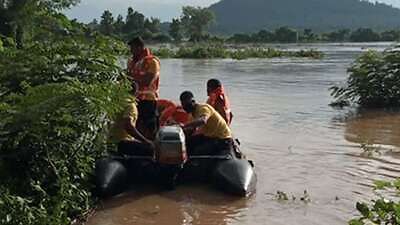 Heavy rain triggers flood in Odisha's Bhadrak district, water-level of Baitarani river rises